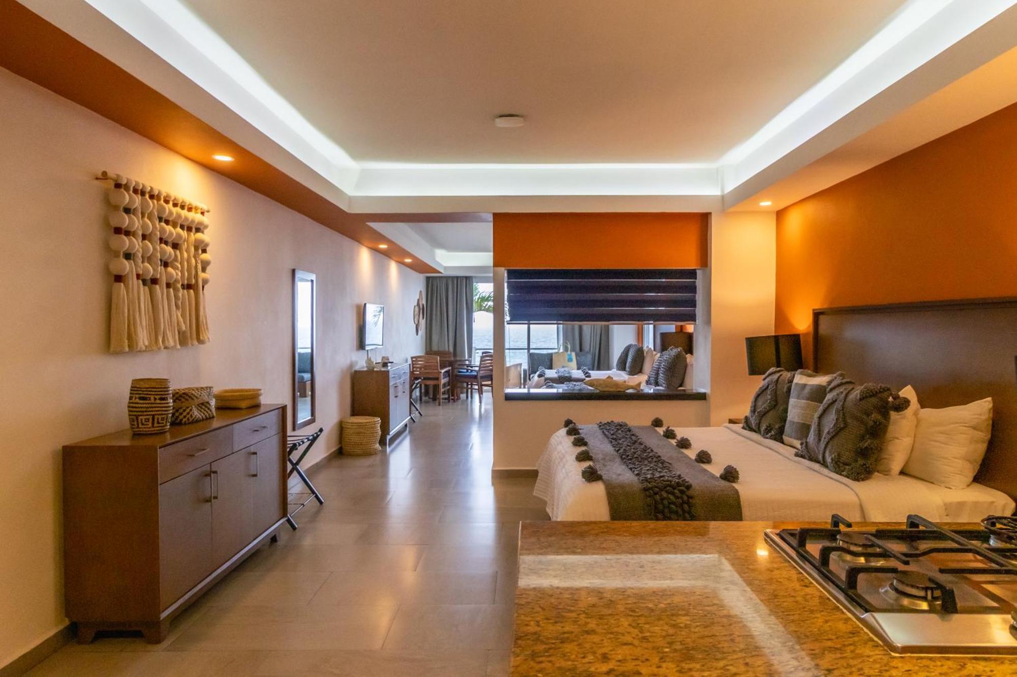 The Paramar Beachfront Boutique Hotel With Breakfast Included - Downtown Malecon Puerto Vallarta Exteriér fotografie