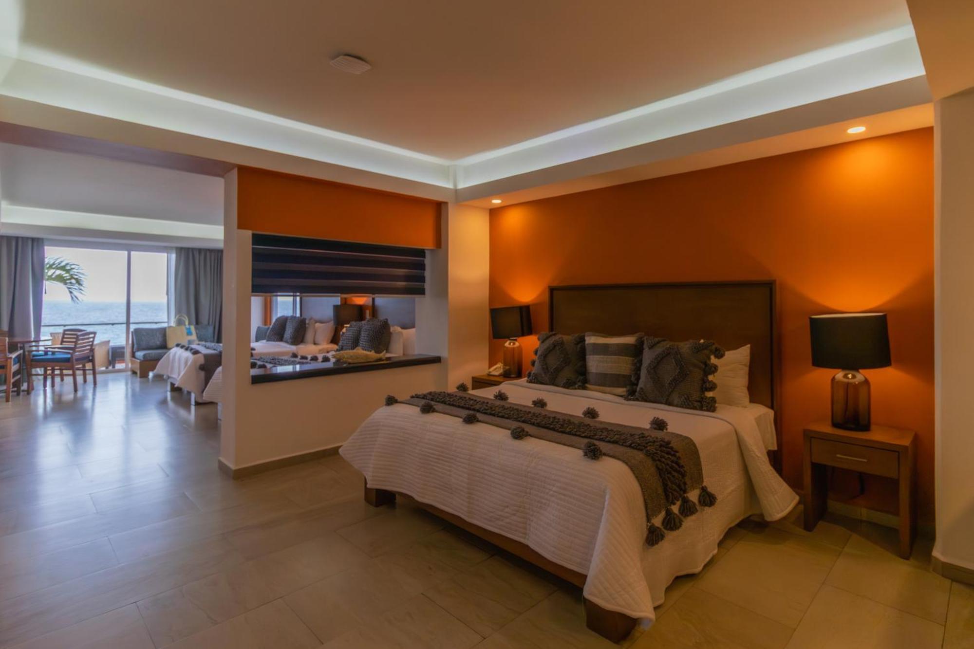 The Paramar Beachfront Boutique Hotel With Breakfast Included - Downtown Malecon Puerto Vallarta Exteriér fotografie