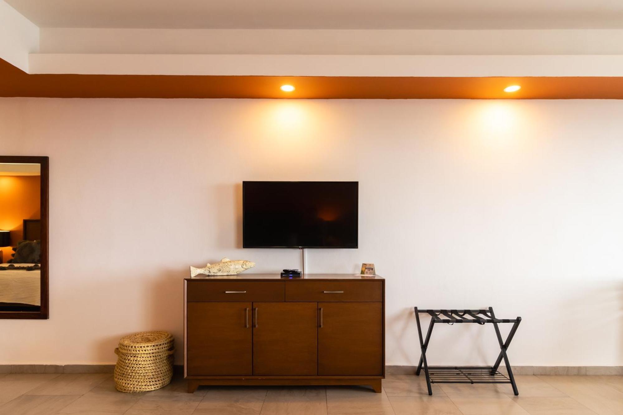 The Paramar Beachfront Boutique Hotel With Breakfast Included - Downtown Malecon Puerto Vallarta Exteriér fotografie